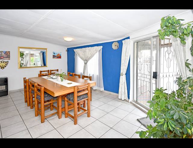 4 BEDROOM HOUSE FOR SALE IN CROSBY